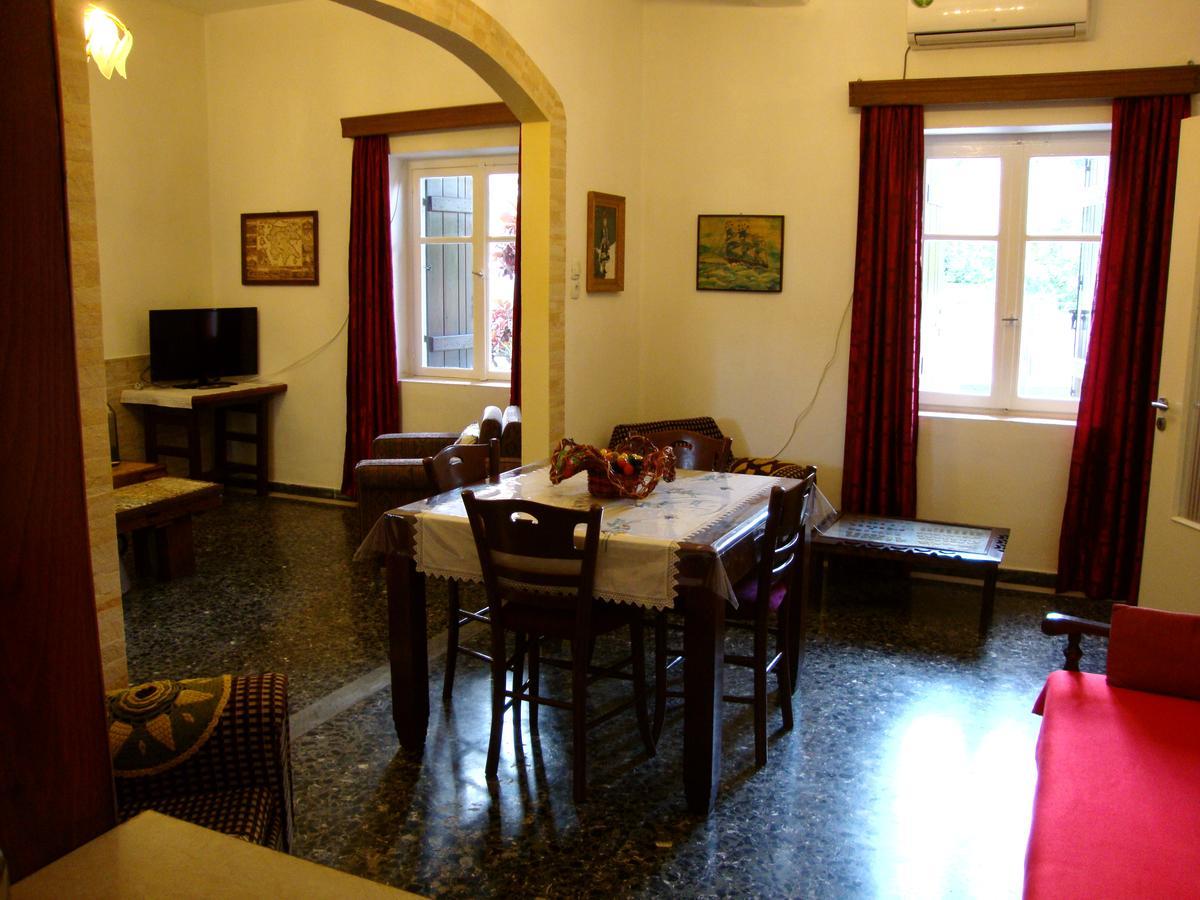 Apartamento Venezian Castle House Kíssamos Exterior foto